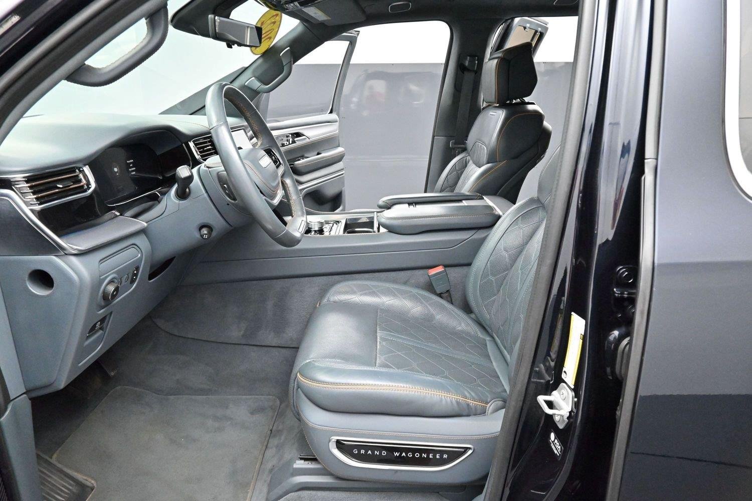 Used 2022 Blue Jeep Series III image 15