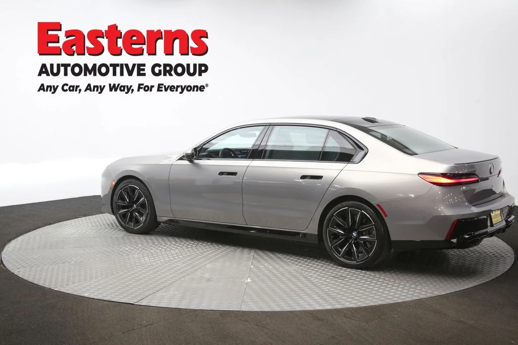 Used 2023 Gray BMW 760i xDrive image 67