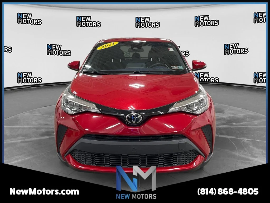 Used 2021 Red Toyota XLE image 8