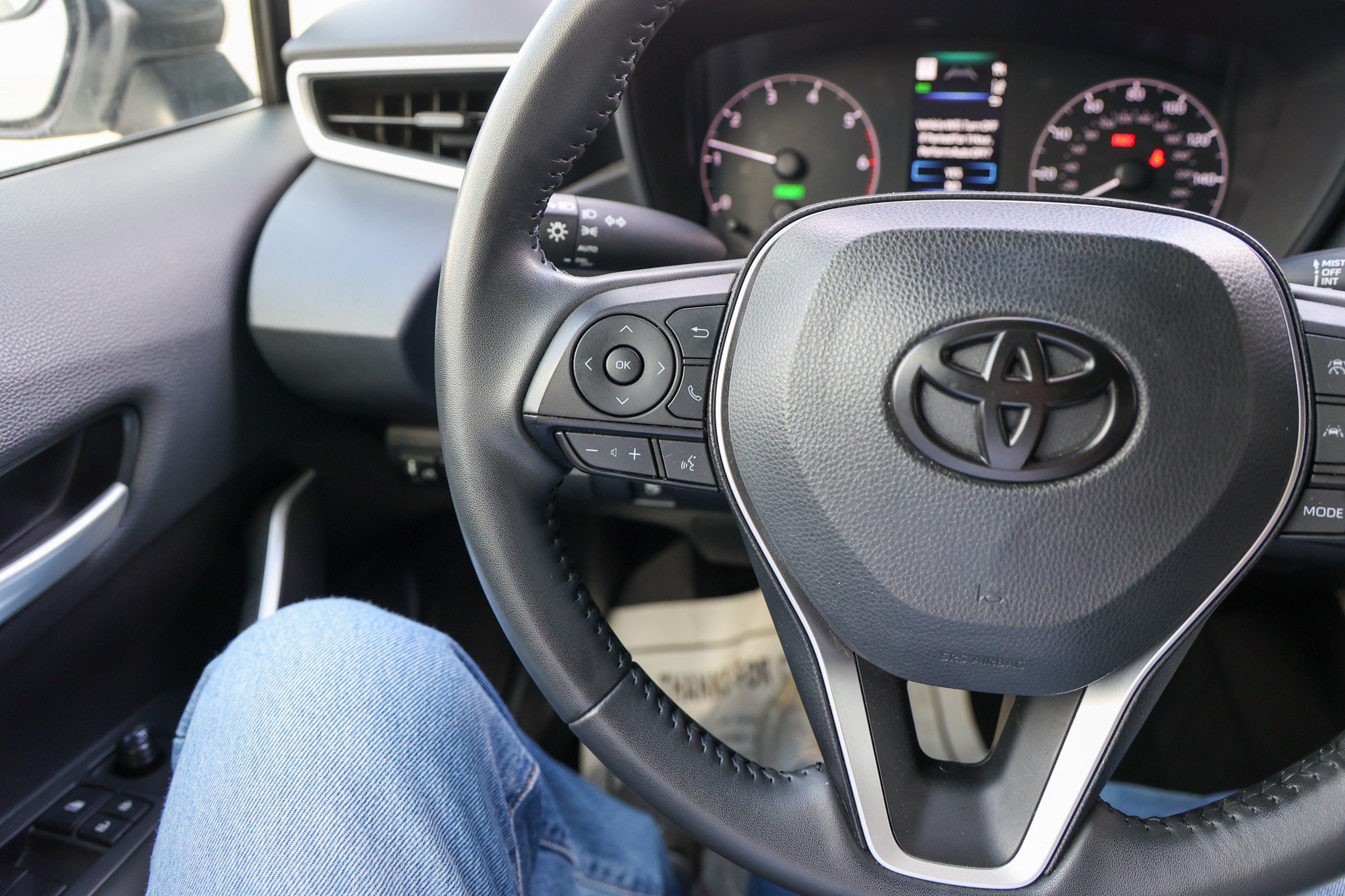 Used 2025 ICE CAP Toyota Hybrid SE image 15