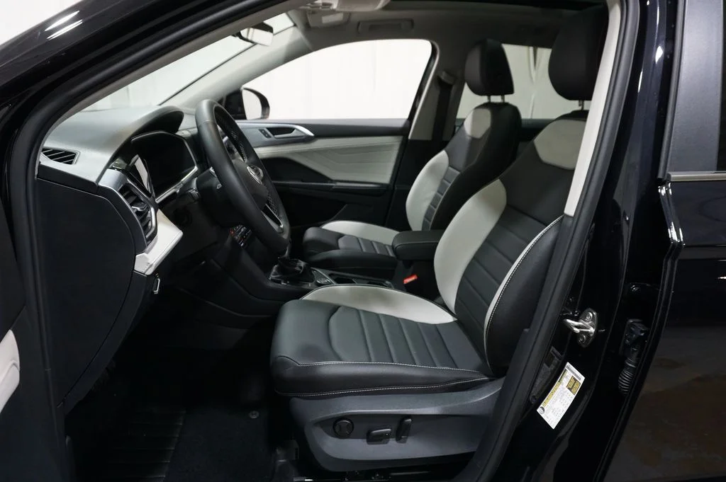 New 2026 Black Volkswagen 1.5T SEL image 10