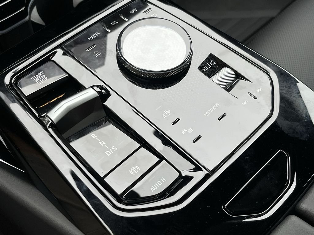 2026 BMW 5 Series 530i - Photo 20