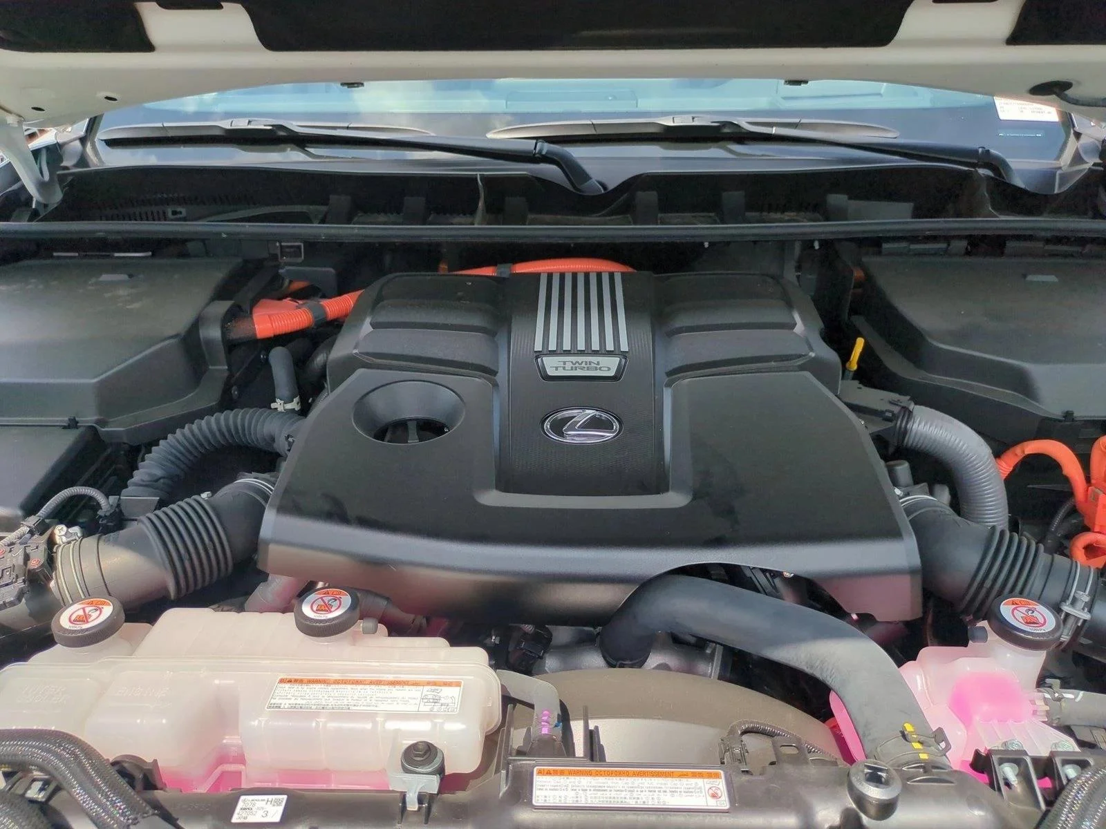 2025 Lexus LX 700h Overtrail - Photo 16