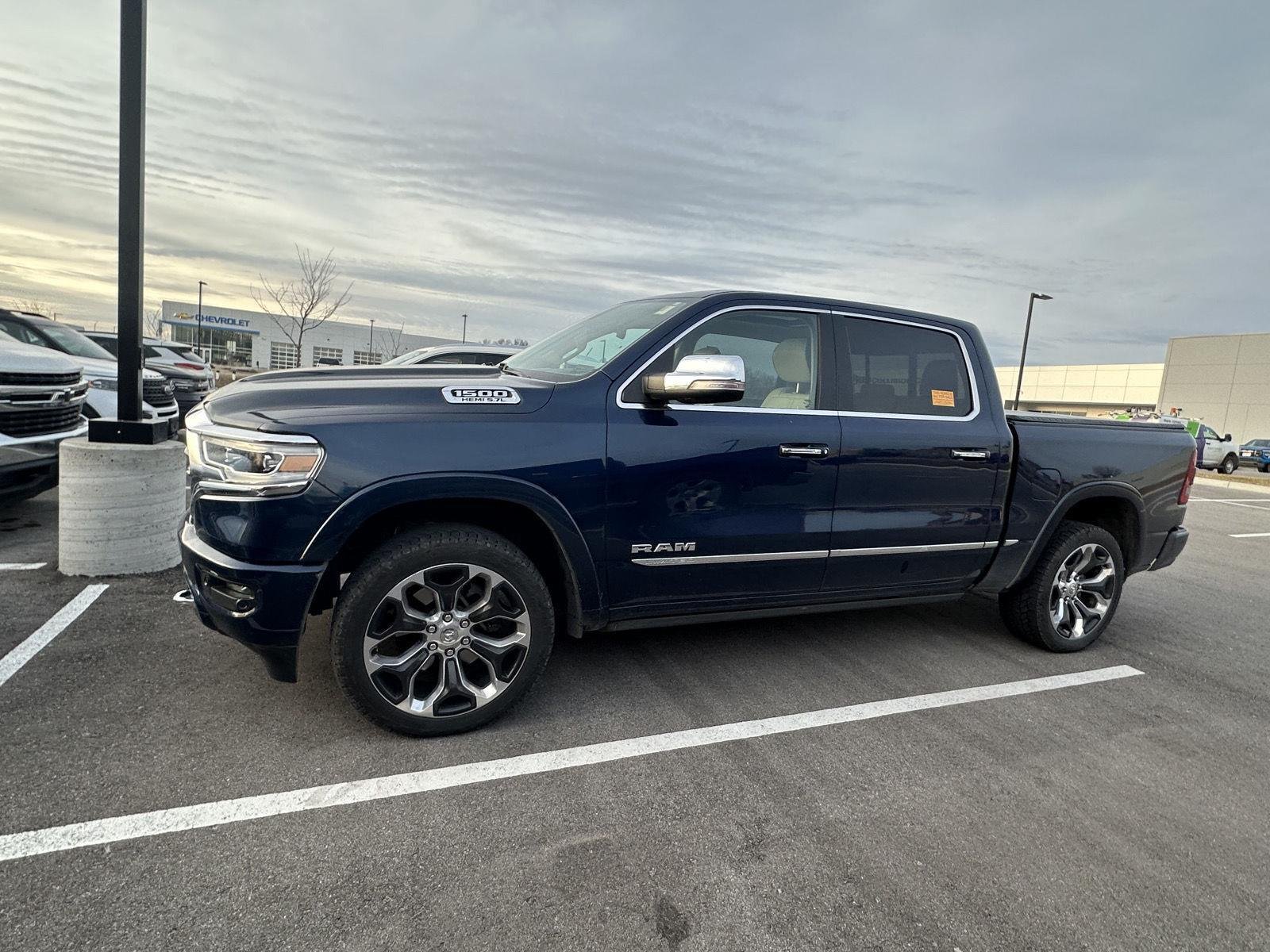 Used 2019 RAM Ram 1500 Pickup Limited with VIN 1C6SRFHT2KN686975 for sale in Kansas City