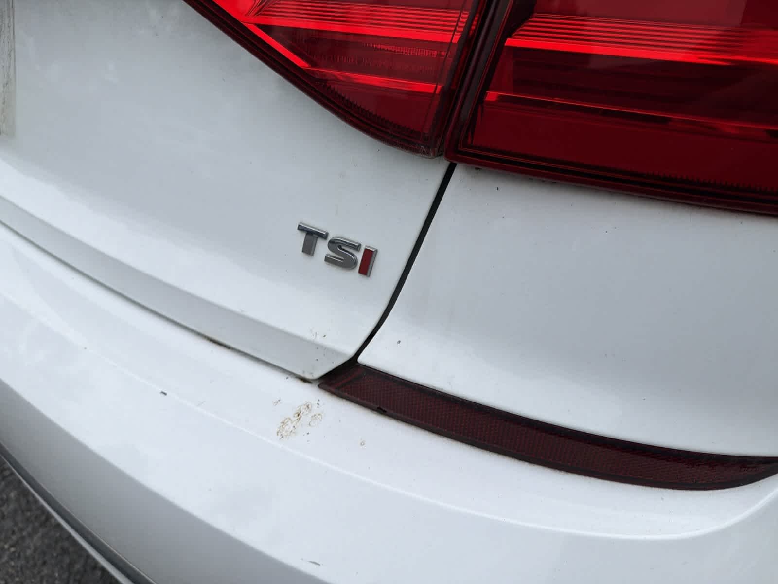 Used 2016 White Volkswagen 1.8T S image 21