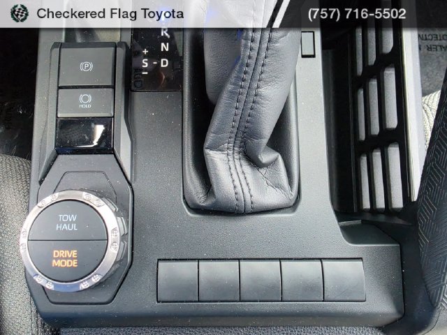 Used 2025 Underground Toyota SR5 image 19