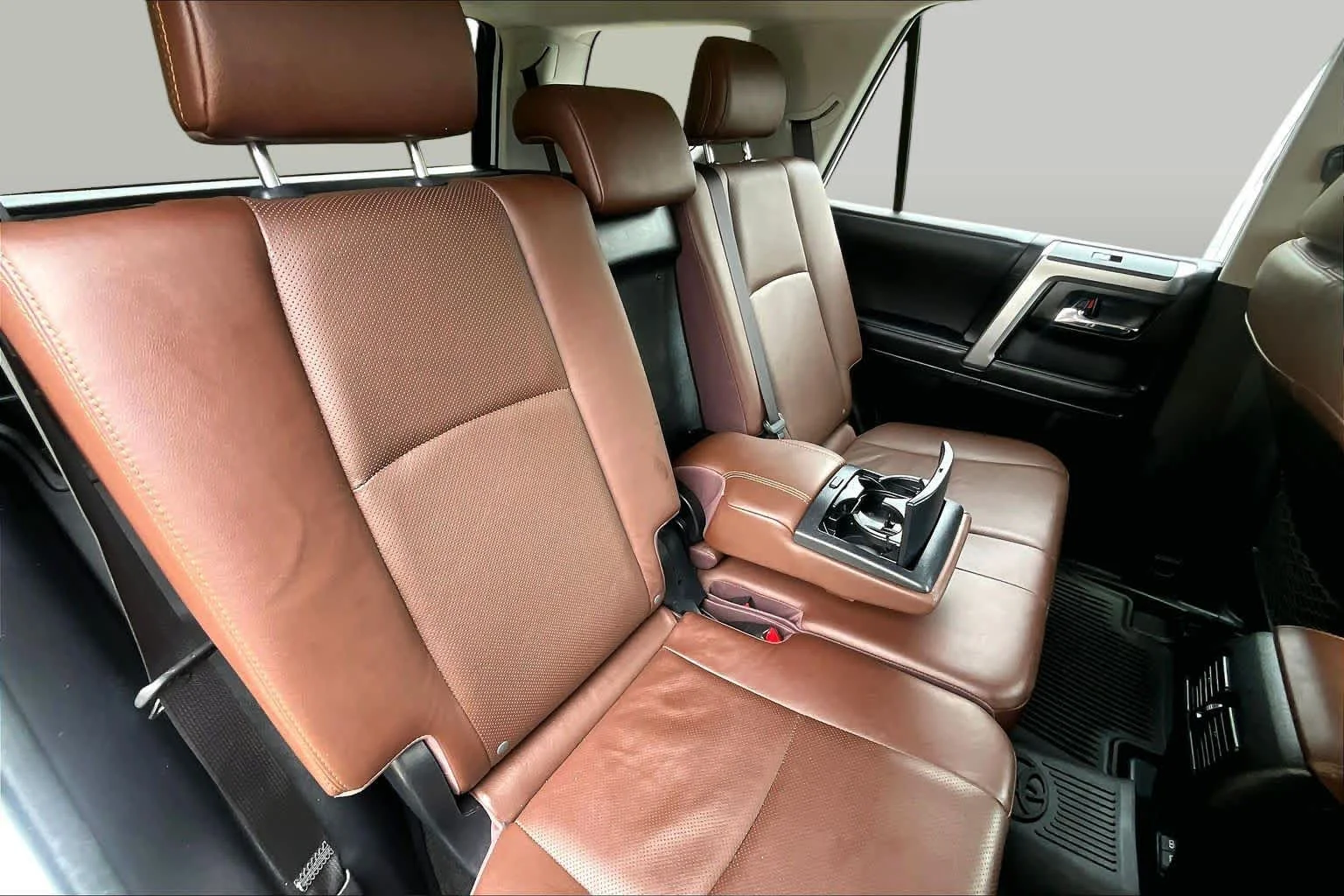 Certified Used 2023 Blizzard Pearl Toyota Limited image 20
