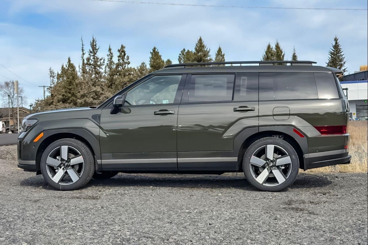 New 2026 Green Hyundai Limited AWD image 7