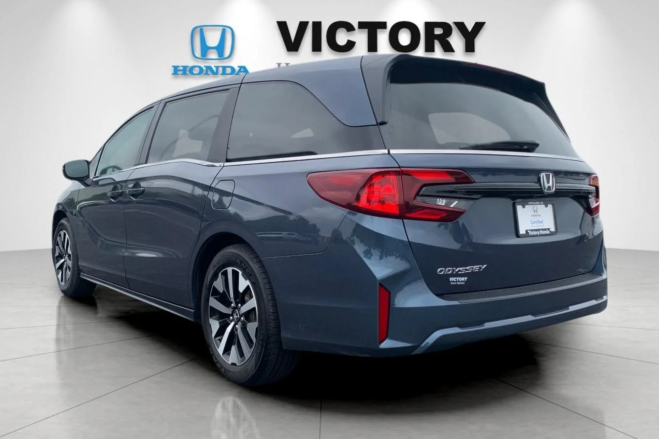 Certified Used 2025 Smoke Blue Pearl Honda EX-L image 3
