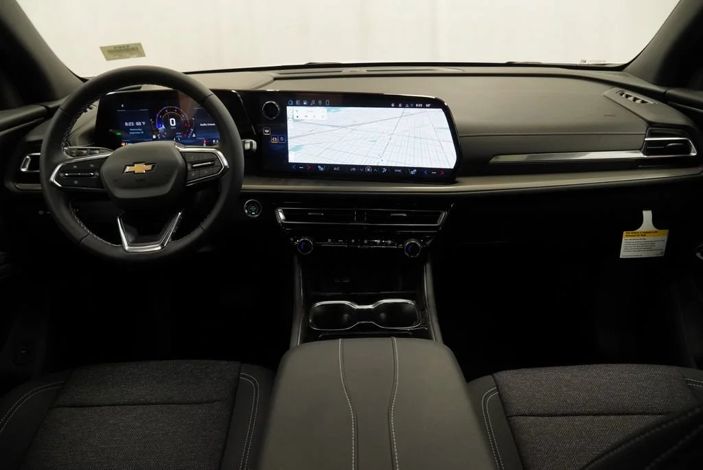 New 2027 Summit White Chevrolet LT image 8