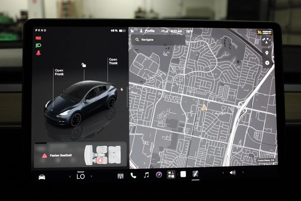 Used 2024 Stealth Gray Tesla Performance image 17