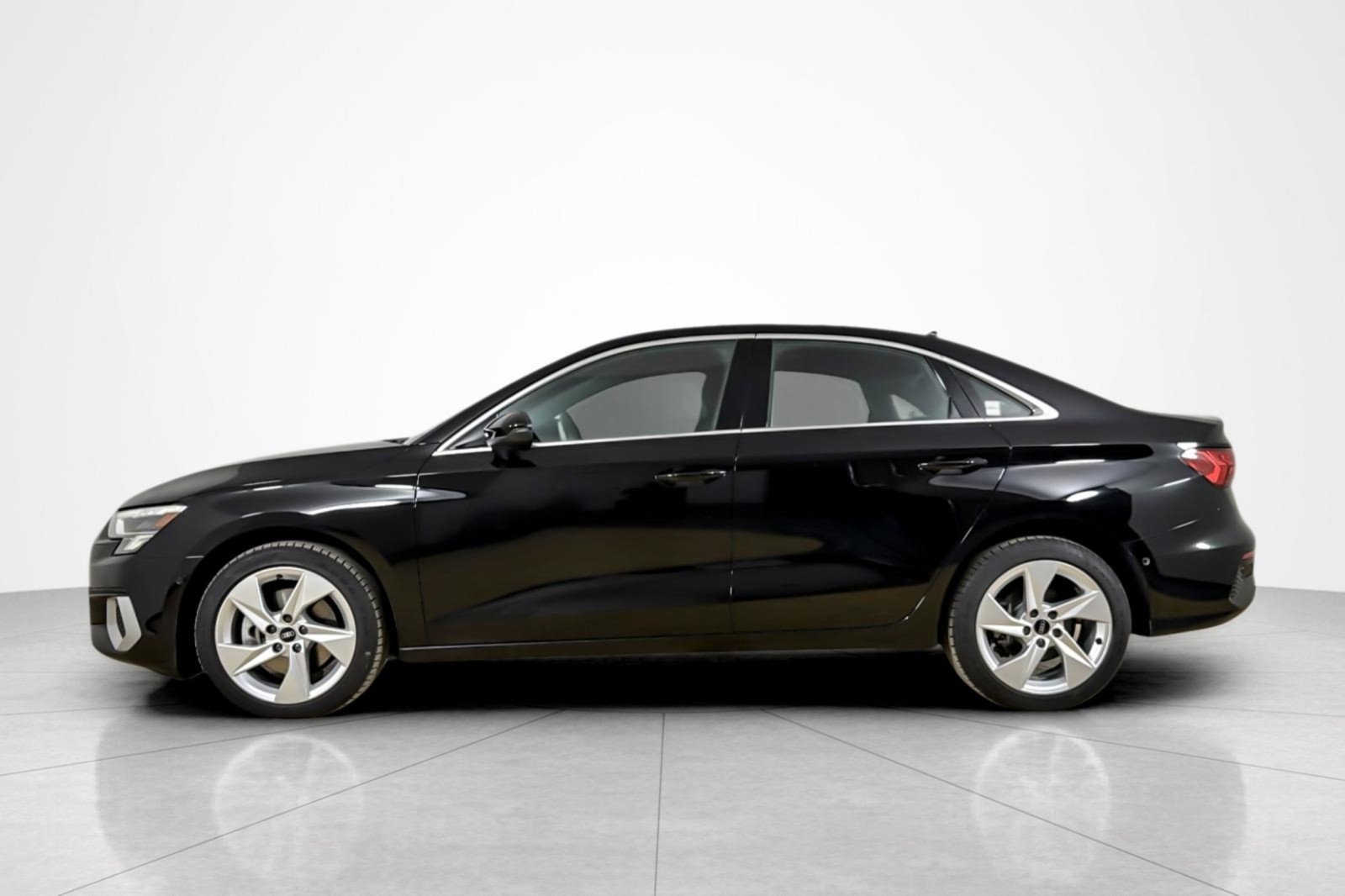 Used 2023 Brilliant Black Audi Premium 40 TFSI quattro image 2