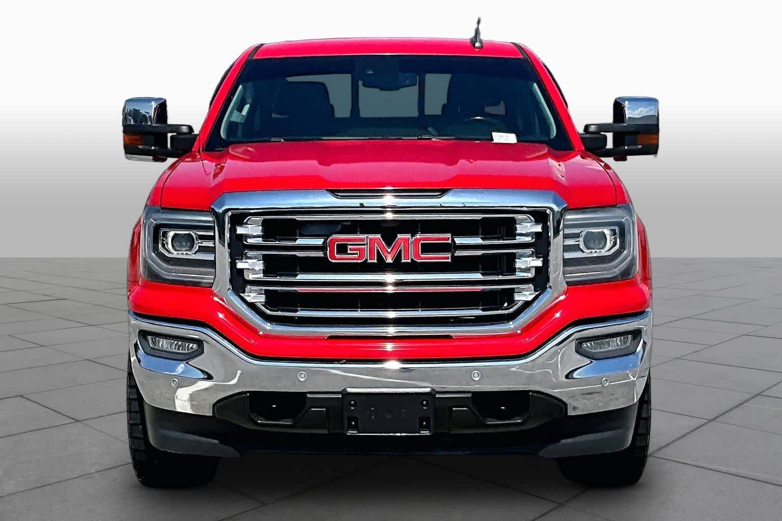 Used 2016 Cardinal Red GMC SLT image 4
