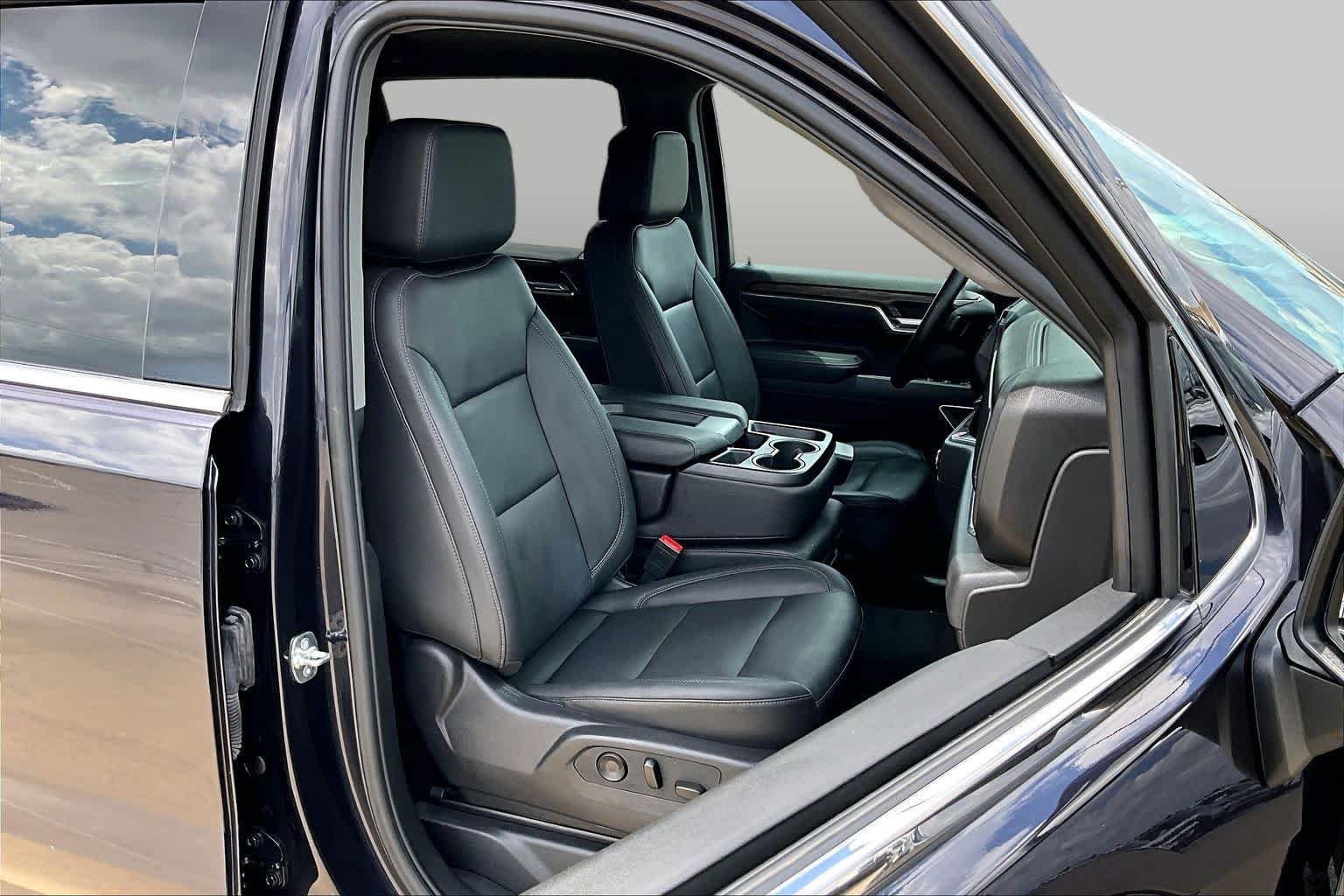 Used 2026 Titanium Rush Metallic GMC SLT image 9