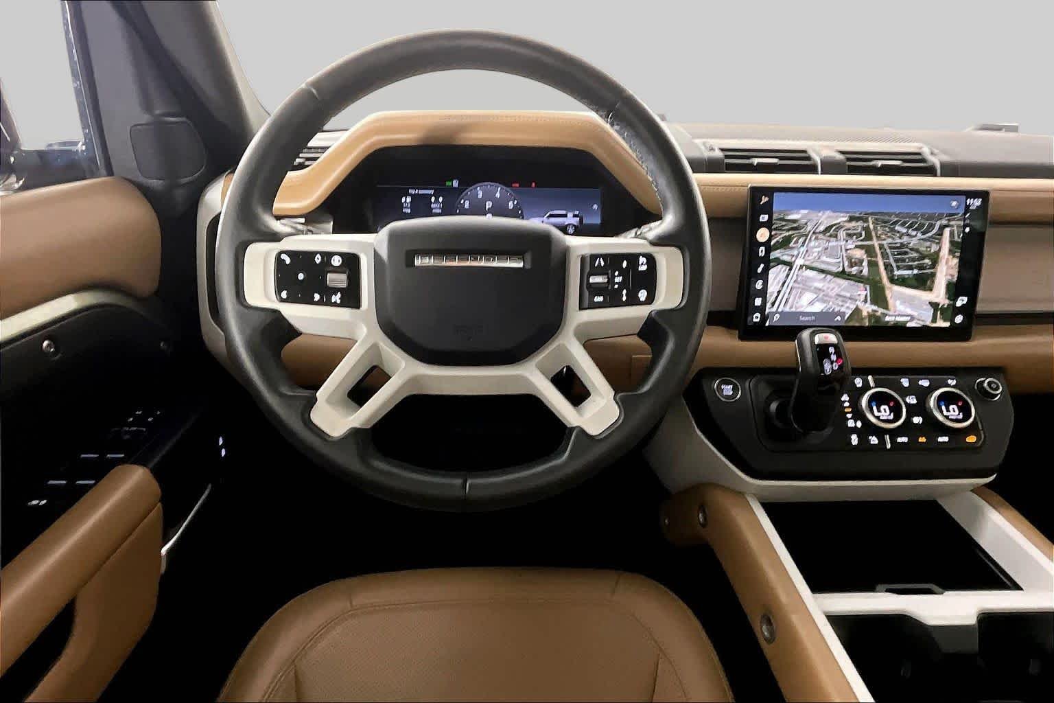 Used 2025 Pangea Green Metallic Land Rover X-Dynamic SE image 6