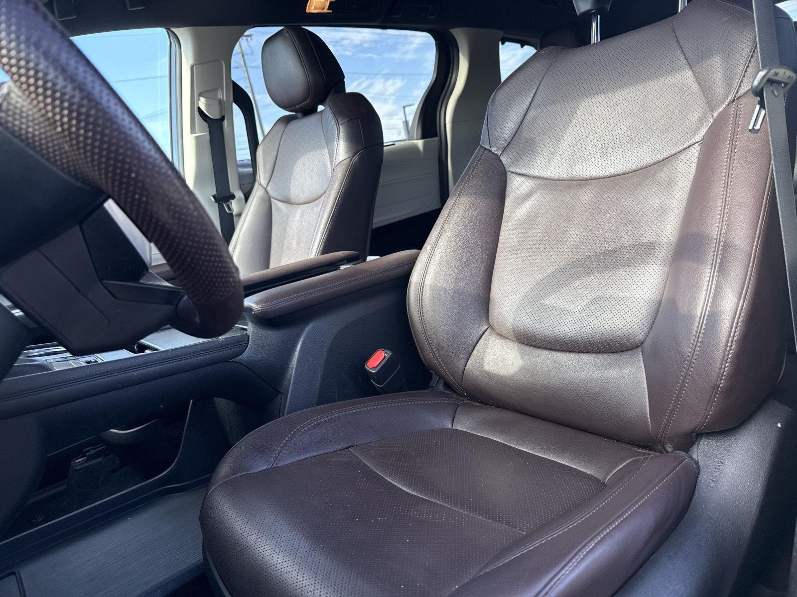 Used 2022 Midnight Black Metallic Toyota Platinum 7-Passenger image 8