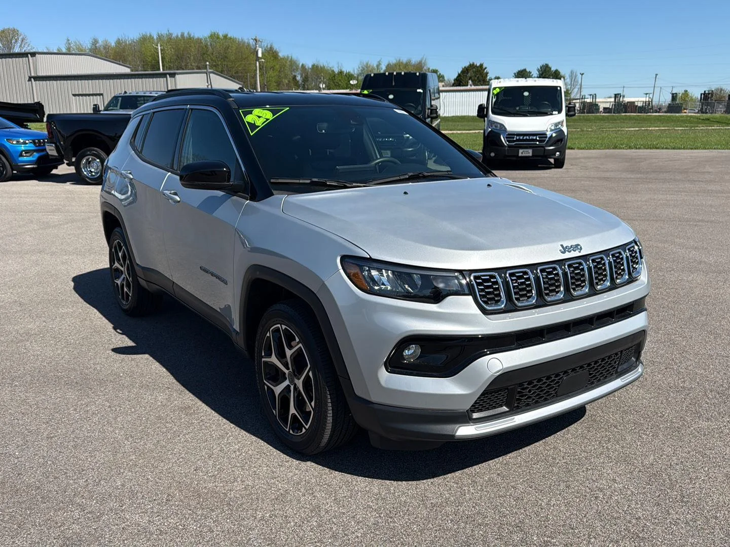 Used 2025 Silver Zynith Metallic Clearcoat Jeep Limited image 2