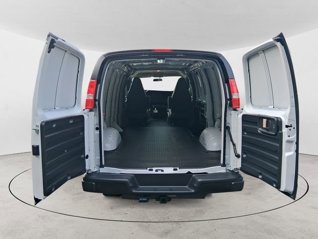 2025 Chevrolet Express Cargo Work Van - Photo 16