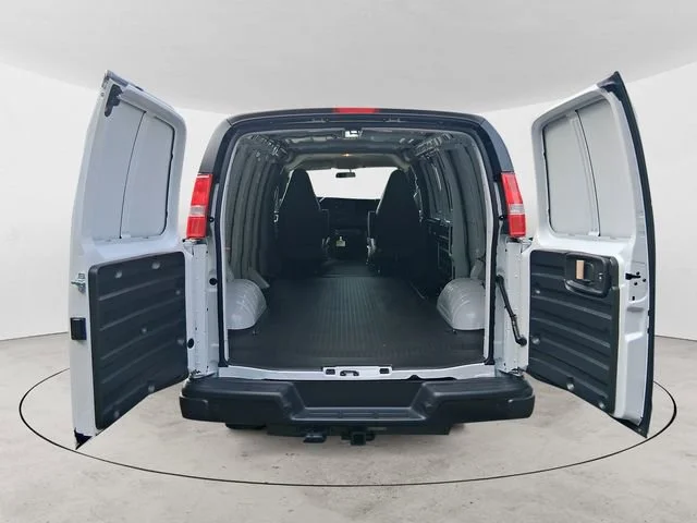 2025 Chevrolet Express Cargo Work Van - Photo 16