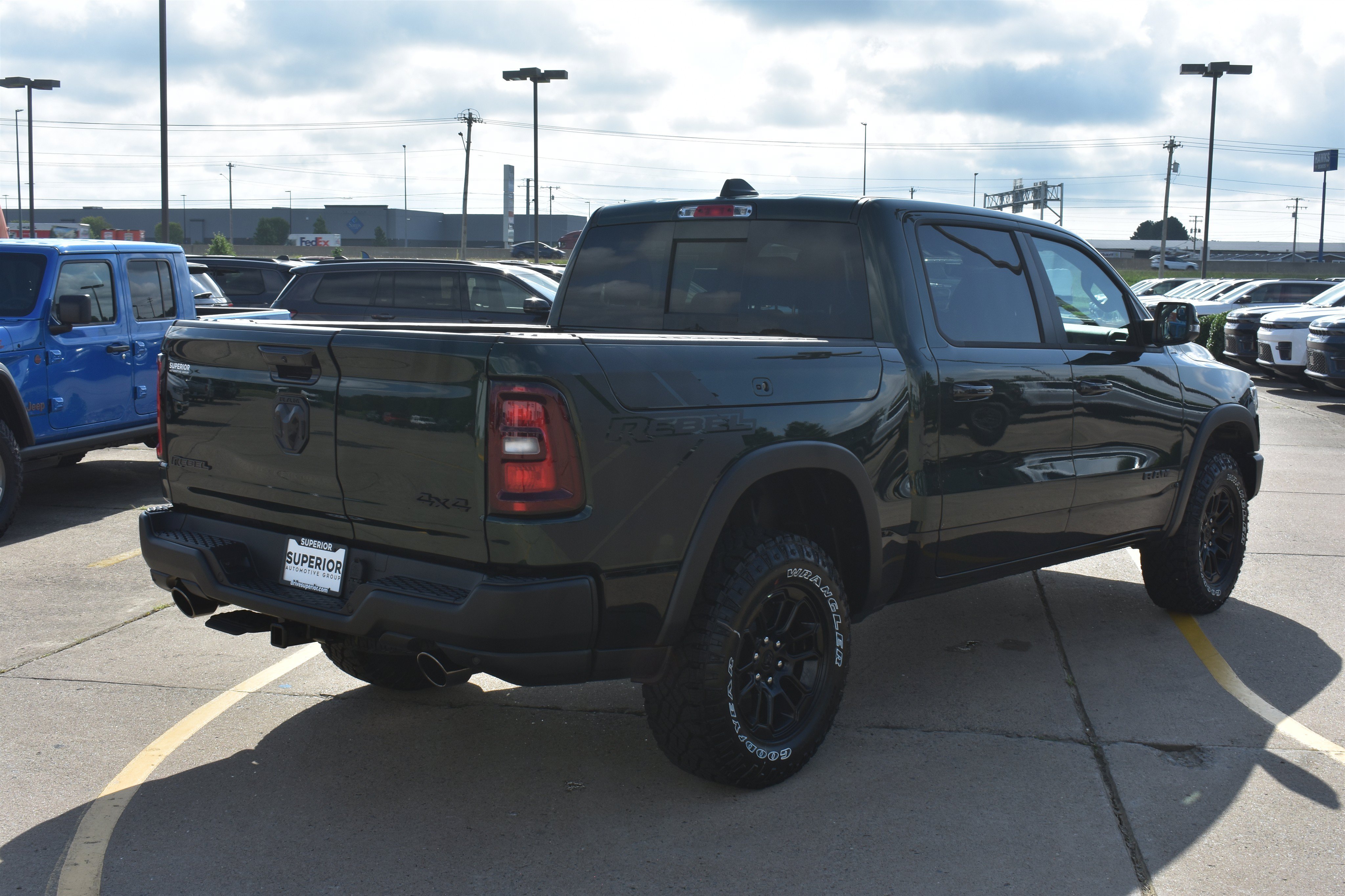 New 2026 Serrano-Green Metallic Exterior Paint RAM Rebel image 5