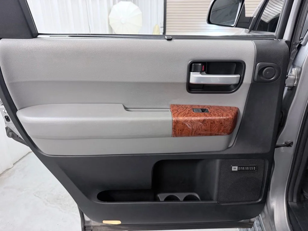 Used 2018 Silver Sky Metallic Toyota Platinum image 34