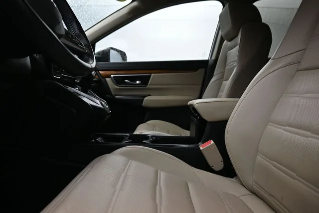 Used 2019 White Honda EX-L image 17