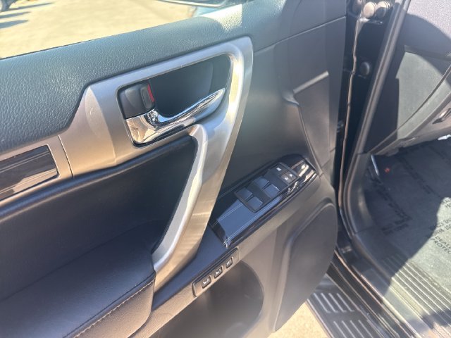 Used 2020 Black Lexus 460 image 11