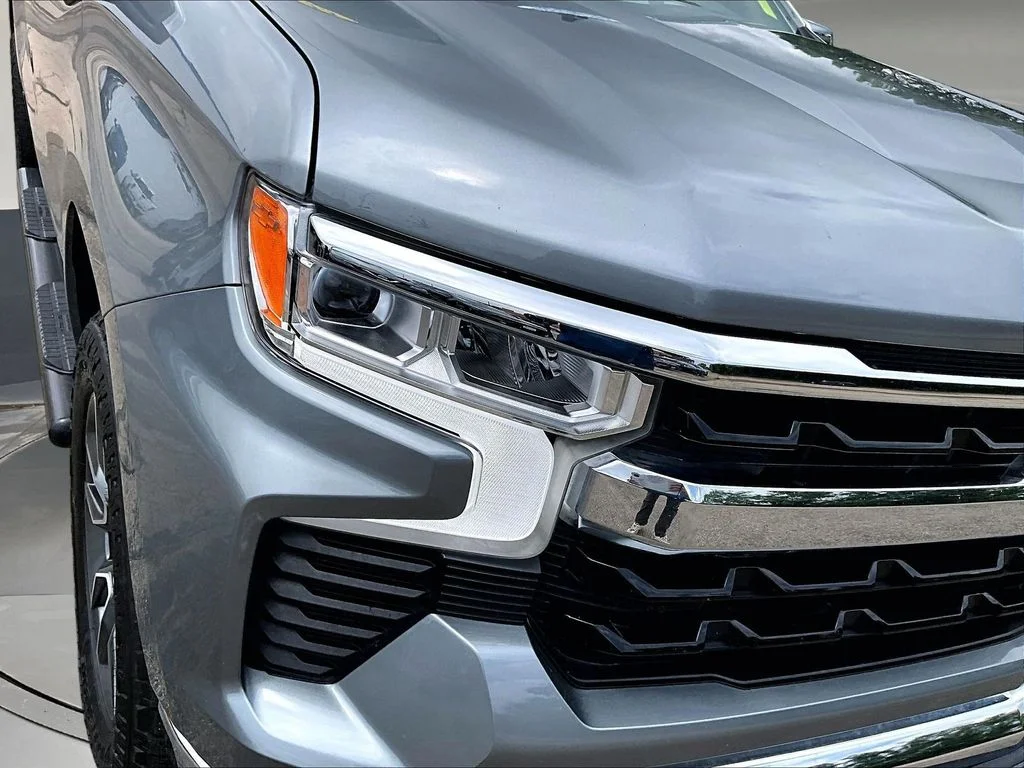 Used 2023 Gray Chevrolet LT image 33