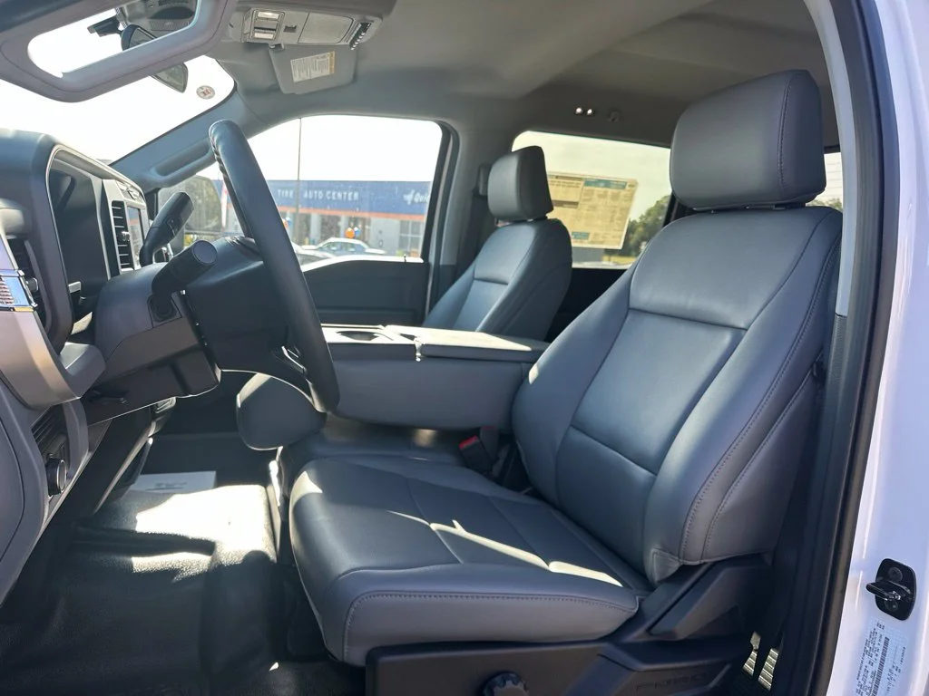New 2026 Oxford White Ford F-350® XL image 10