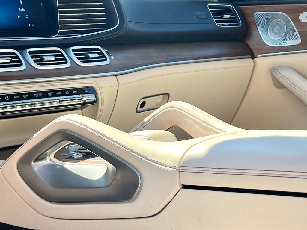 Certified Used 2024  Mercedes-Benz GLE 53 AMG® image 25