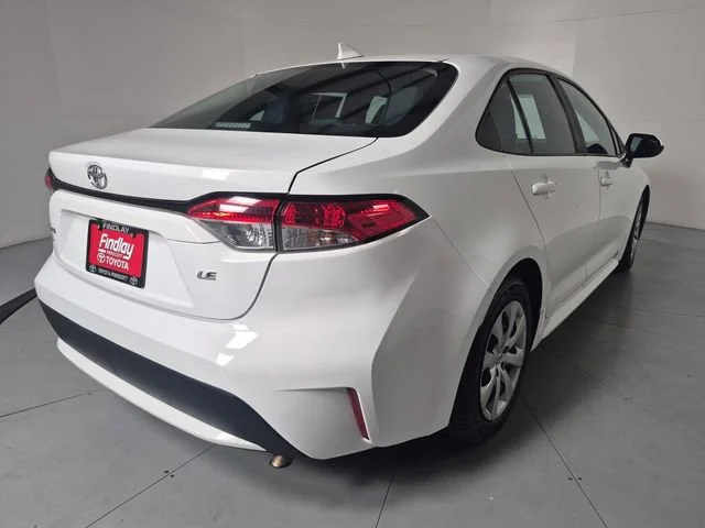2021 Toyota Corolla LE - Photo 4