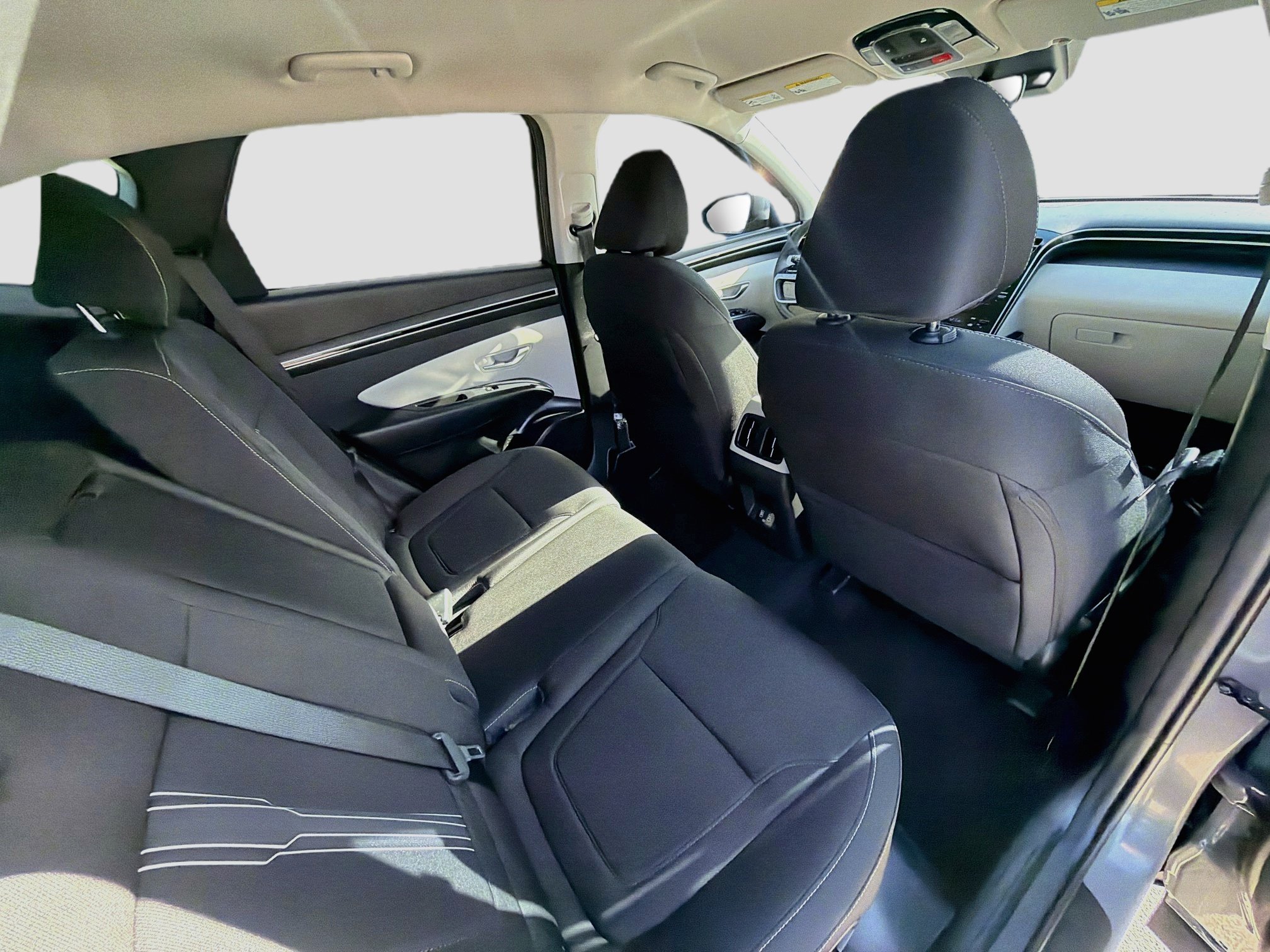 Used 2024 Hampton Gray Hyundai SEL image 28