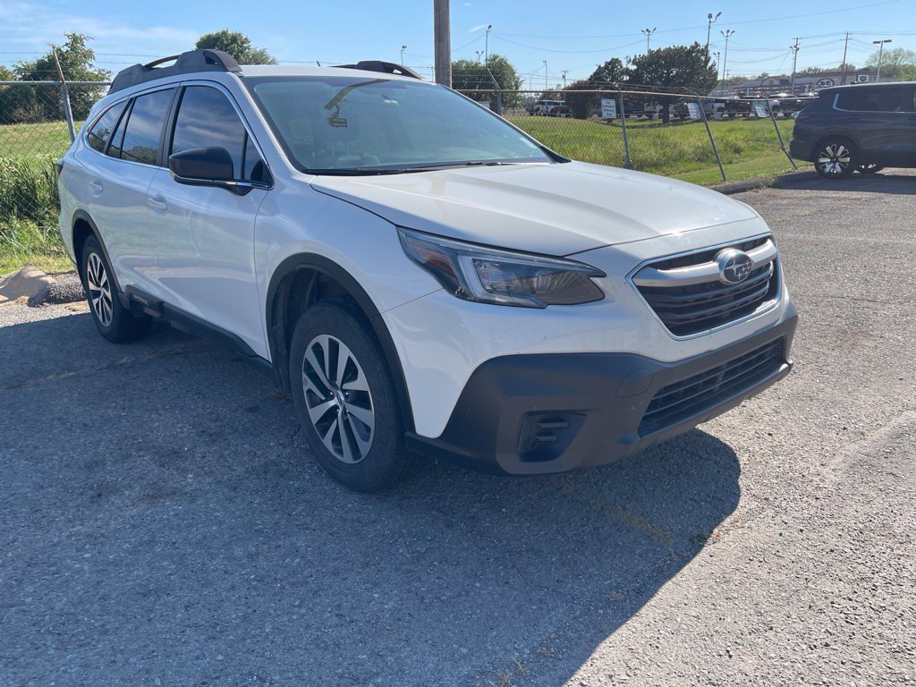 Used 2021 White Subaru 2.5i image 2