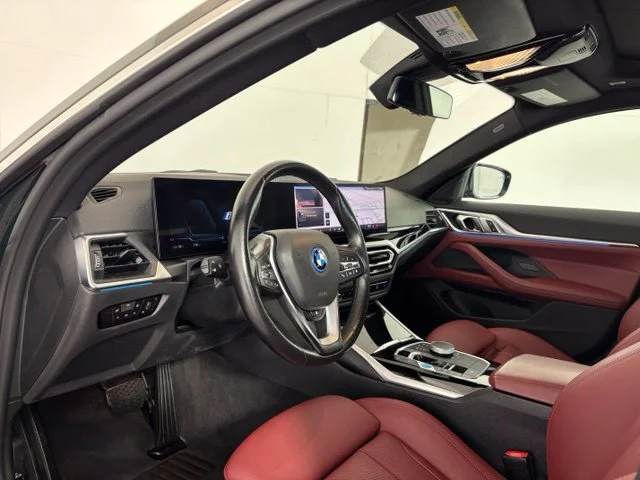 Used 2024 Green BMW xDrive40 image 9