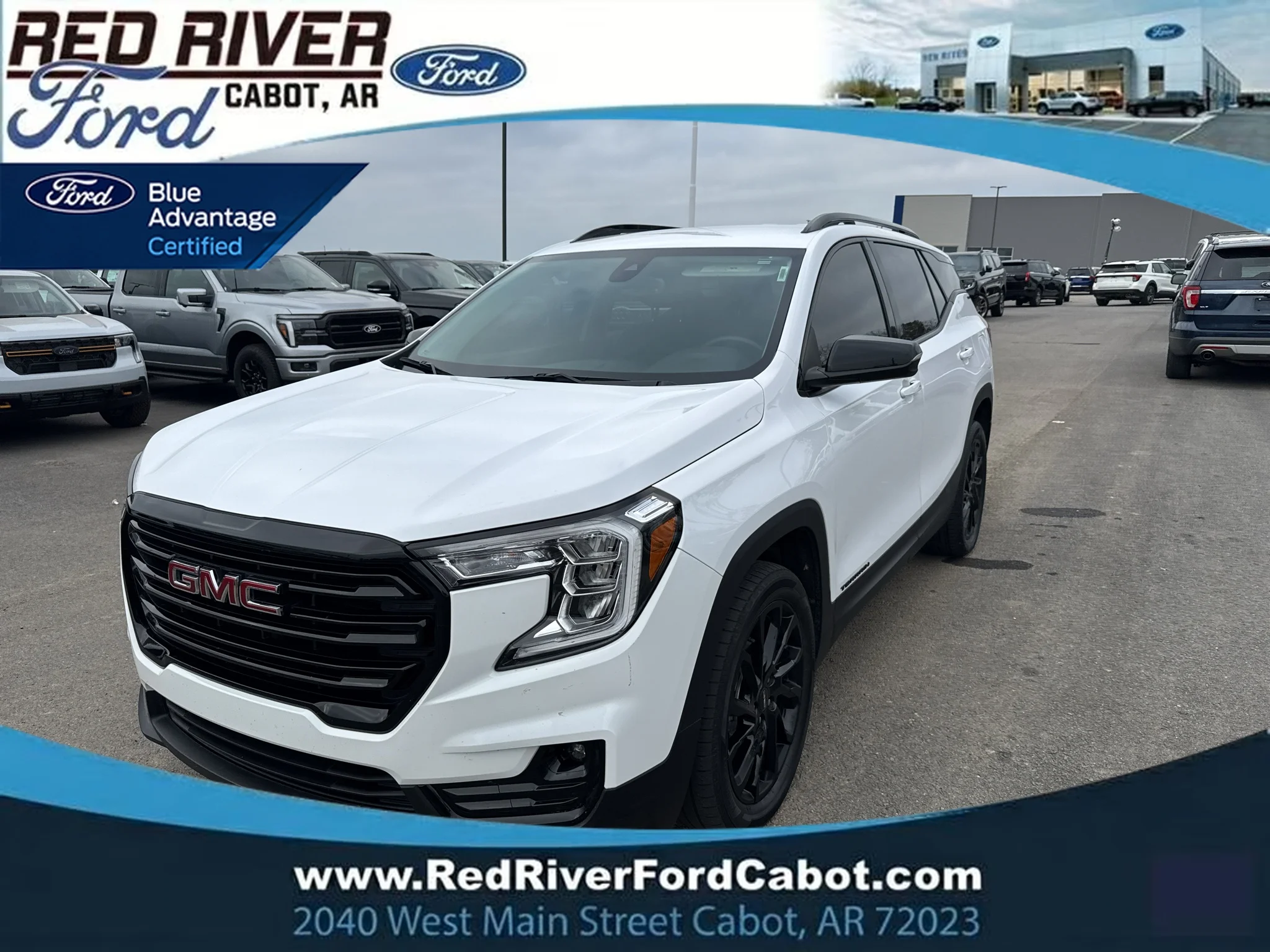 Used 2024 Summit White GMC SLT image 1
