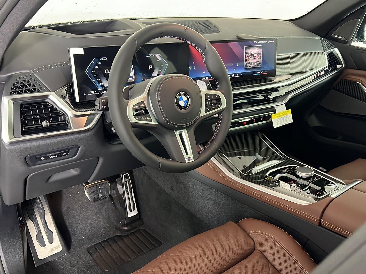 New 2026 Mineral White Metallic BMW M60i image 7