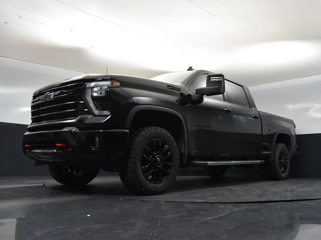 Used 2025 Black Chevrolet LTZ image 12