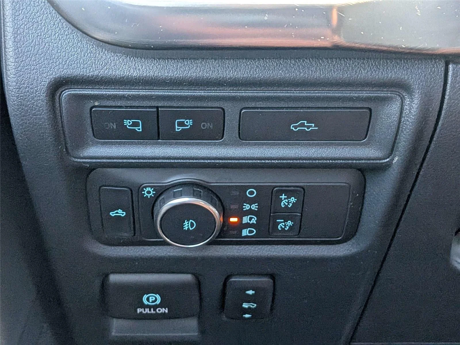 Certified Used 2022 Black Ford Lariat image 23