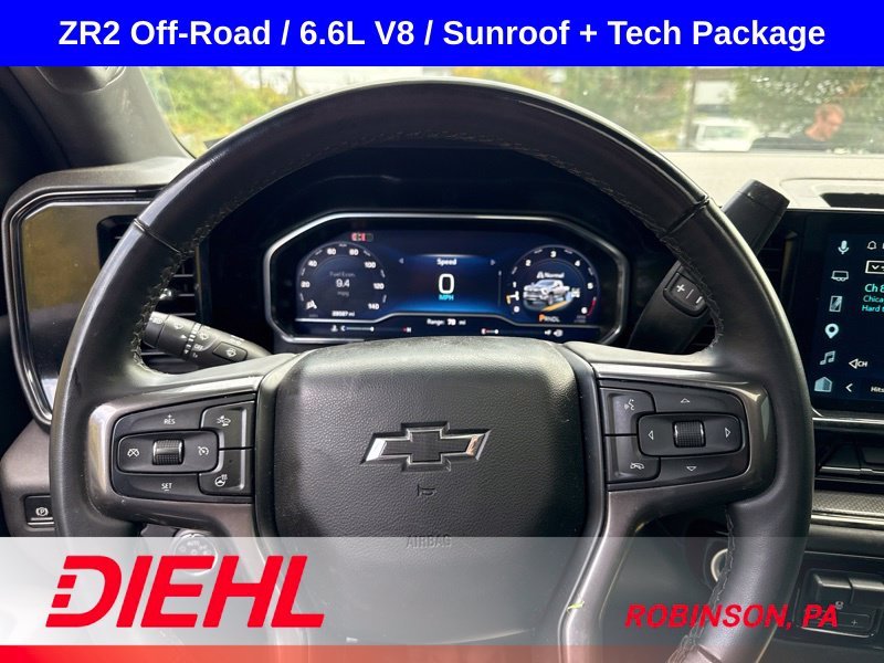 Used 2025 Gray Chevrolet ZR2 image 27
