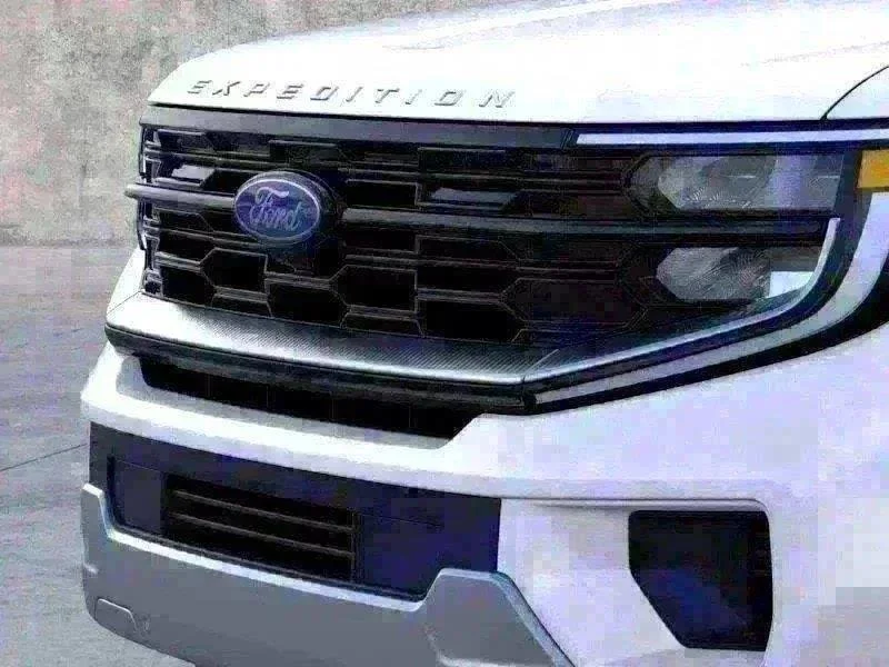 New 2025 Star White Ford Platinum image 57