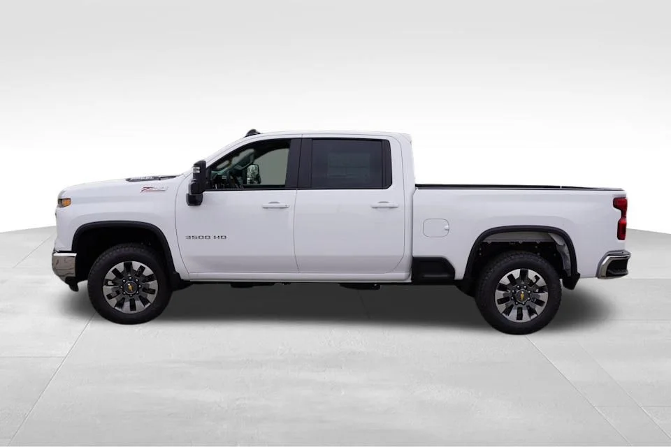 2026 Chevrolet Silverado 3500 HD LT - Photo 6