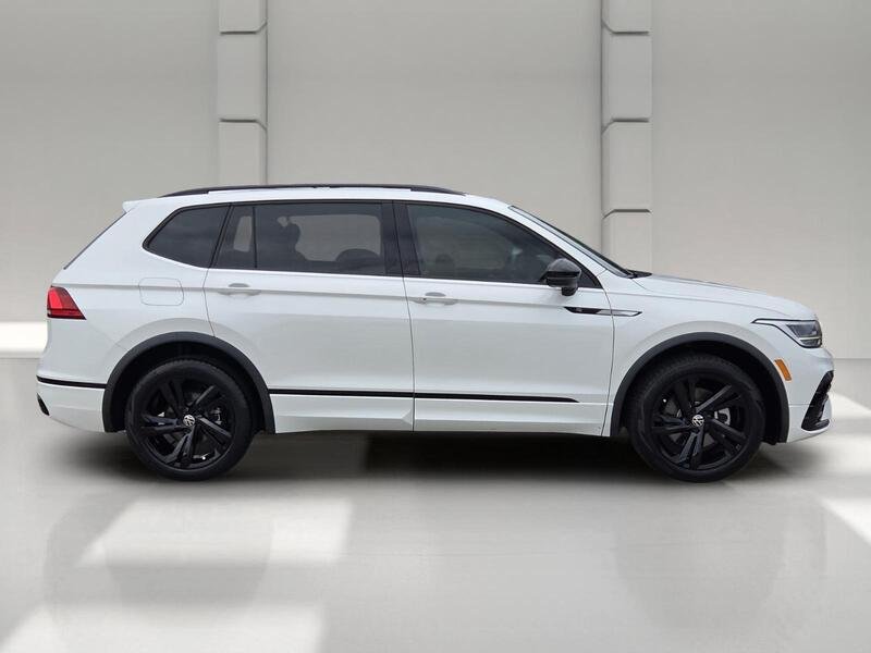 Used 2023 Opal White Volkswagen 2.0T SE R-LINE BLACK FWD image 6