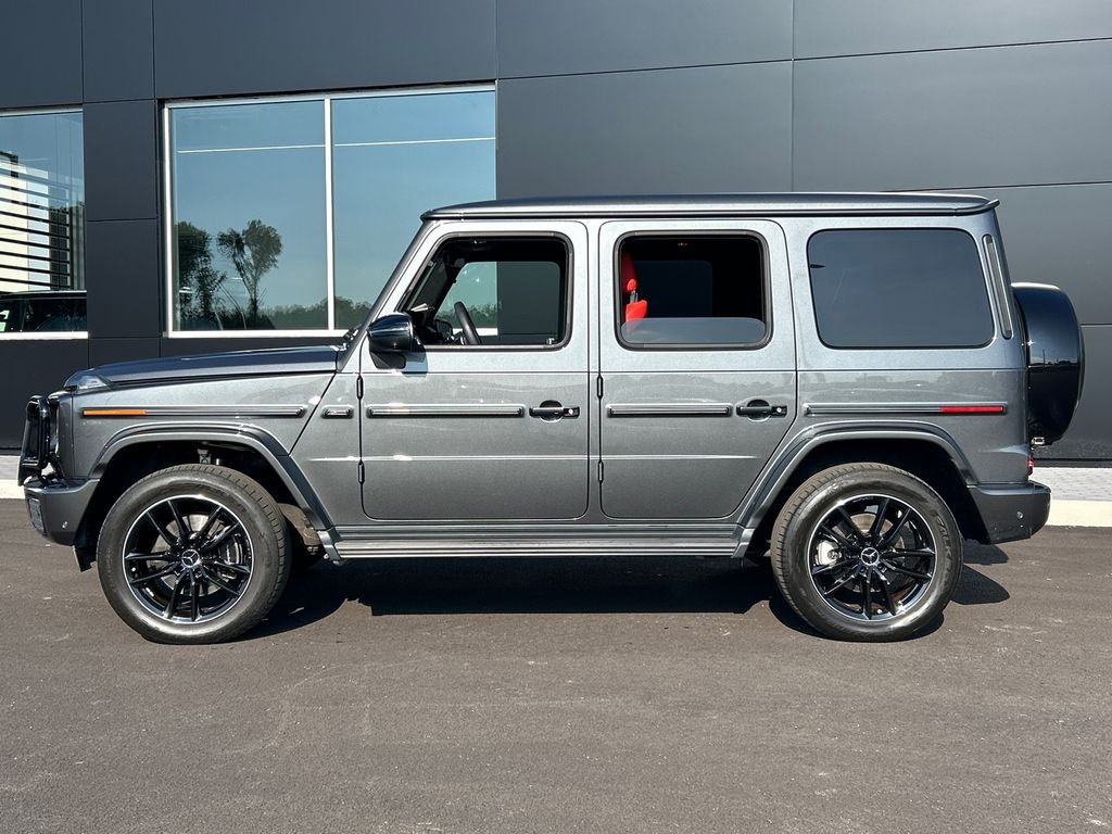 Certified Used 2025  Mercedes-Benz G 550 image 5