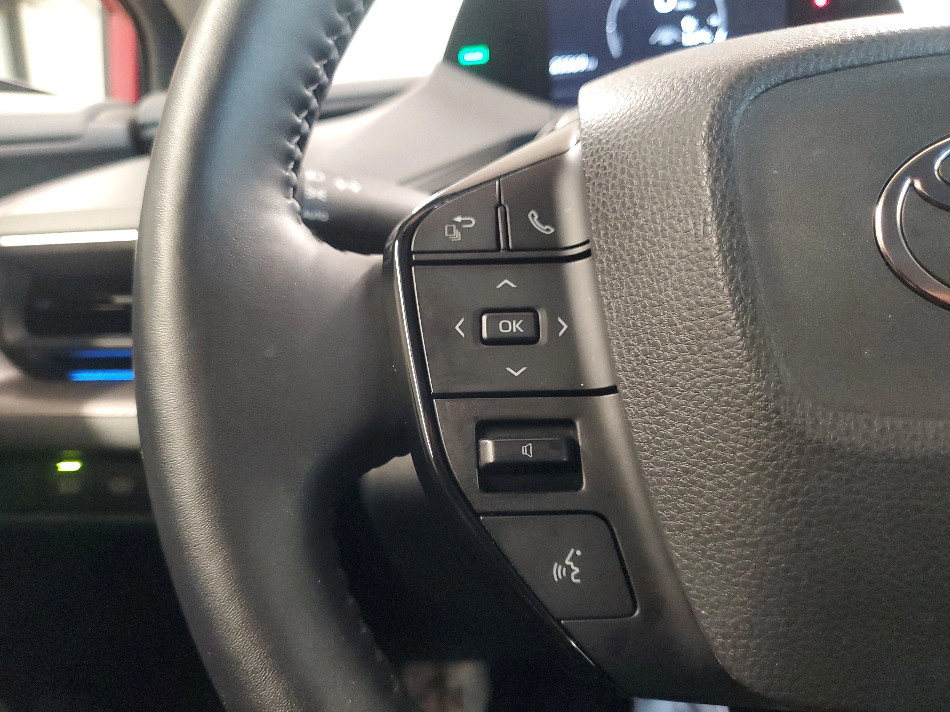 Used 2023 Red Toyota XLE image 20