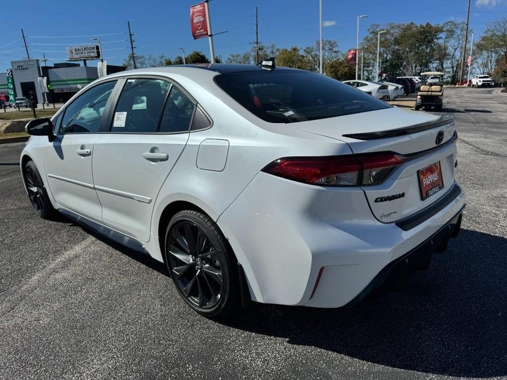 2026 Toyota Corolla XSE - Photo 6
