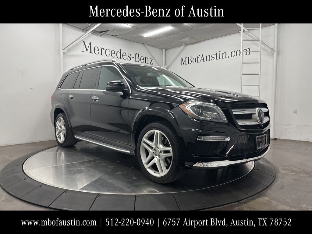 2016 Mercedes-Benz GL-Class GL550's photo