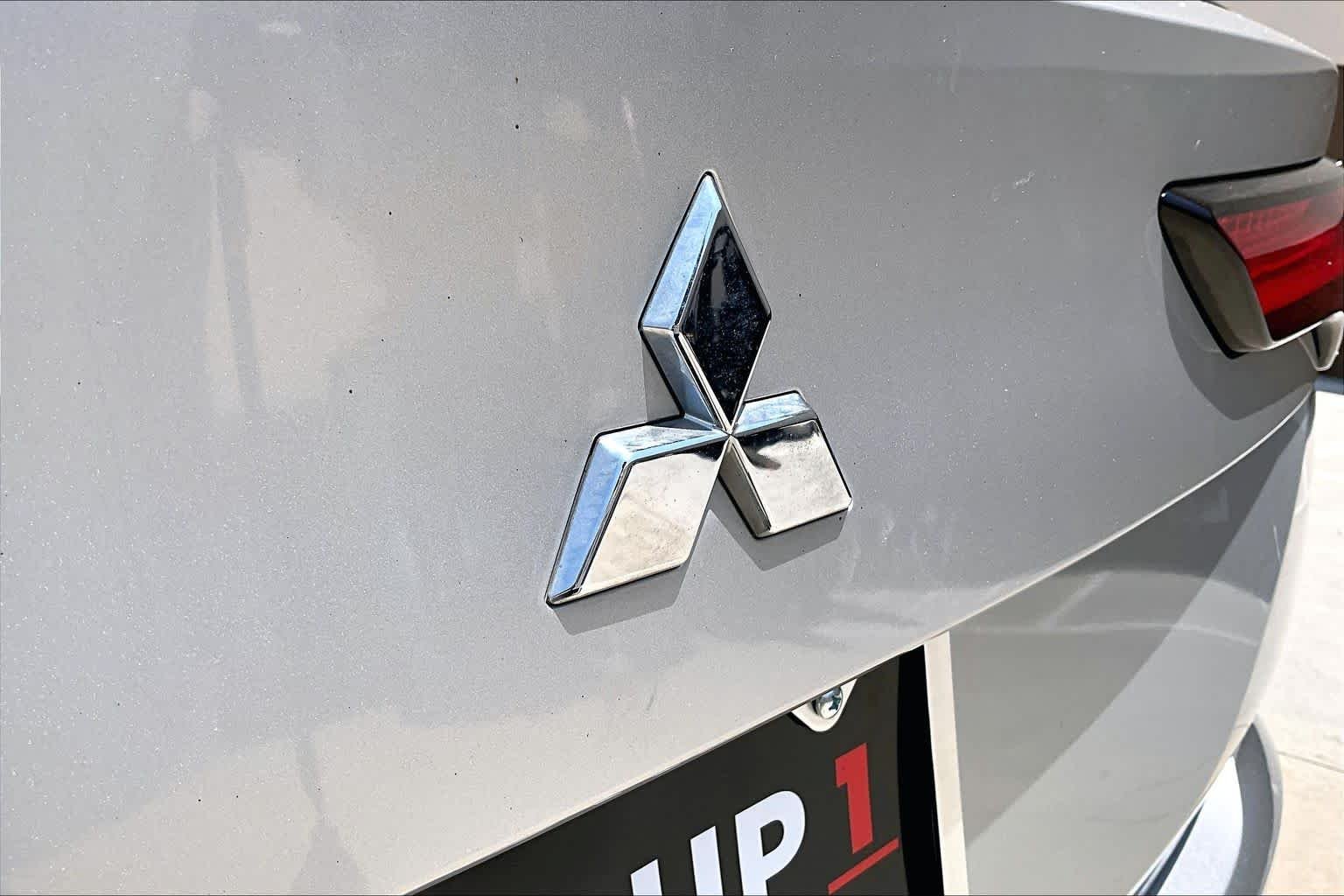 Used 2023 Alloy Silver Metallic Mitsubishi ES image 18