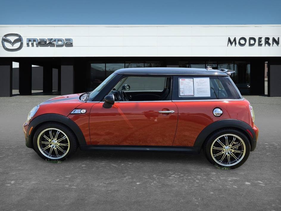 Used 2013 Spice Orange Metallic MINI S image 2