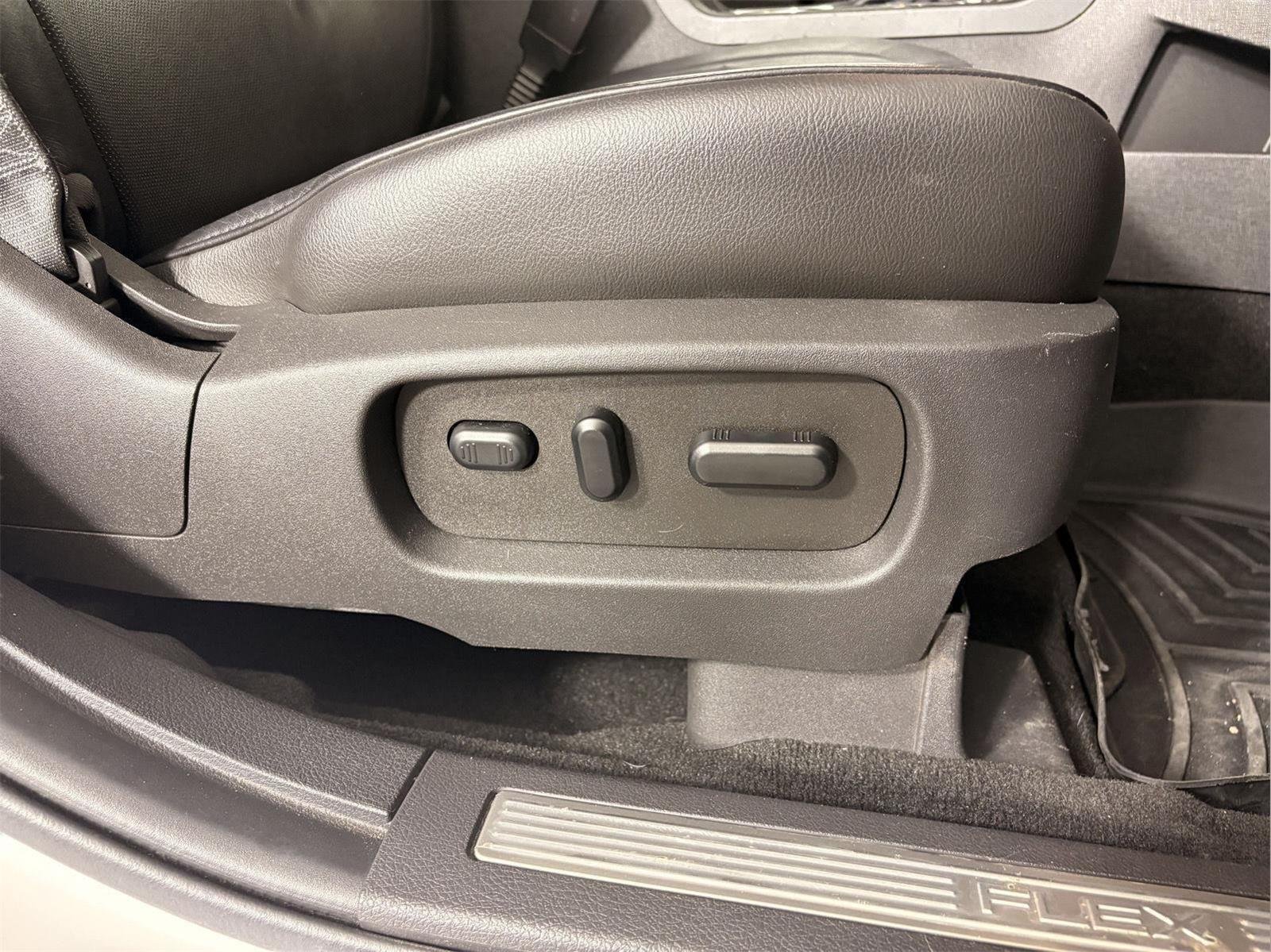 Used 2019 White Platinum Metallic Tri-Coat Ford Limited EcoBoost image 23