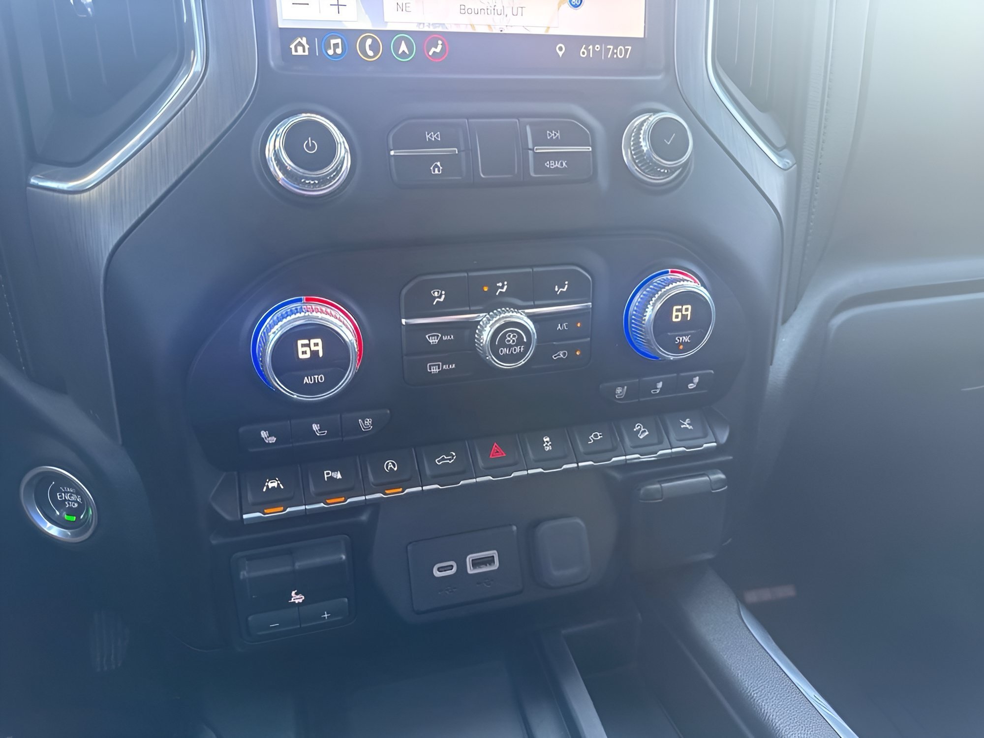 Used 2019 Onyx Black GMC Denali image 28